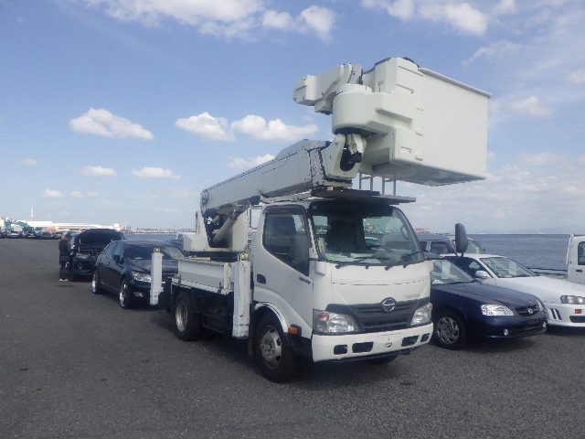 Hino Dutro