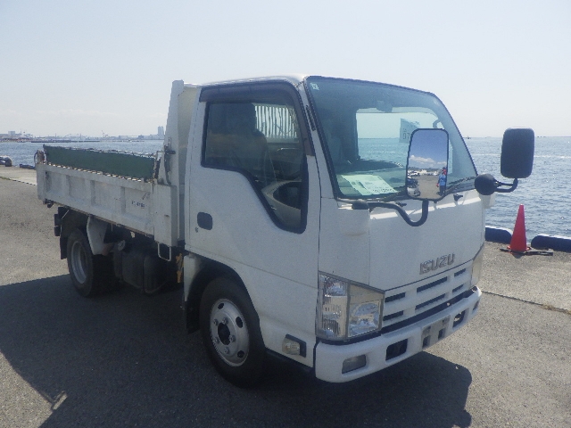 Isuzu Elf Truck