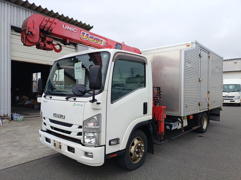 Isuzu Elf Truck