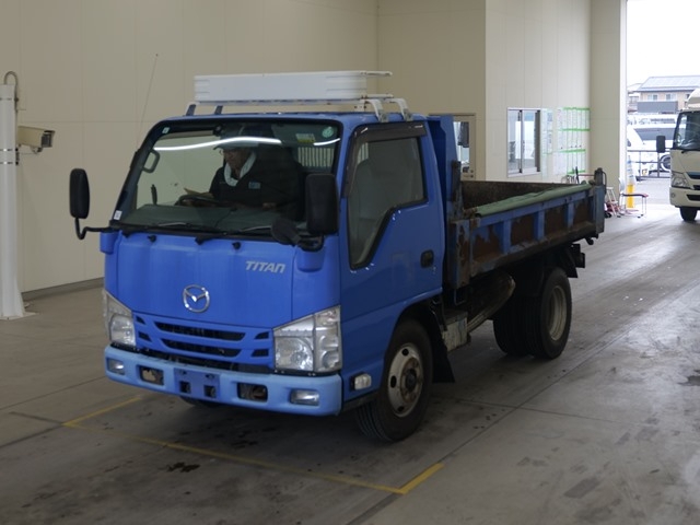 Mazda Titan